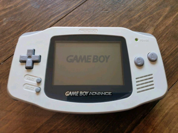 Fotografía del modelo original Nintendo Gameboy Advance AGB-001